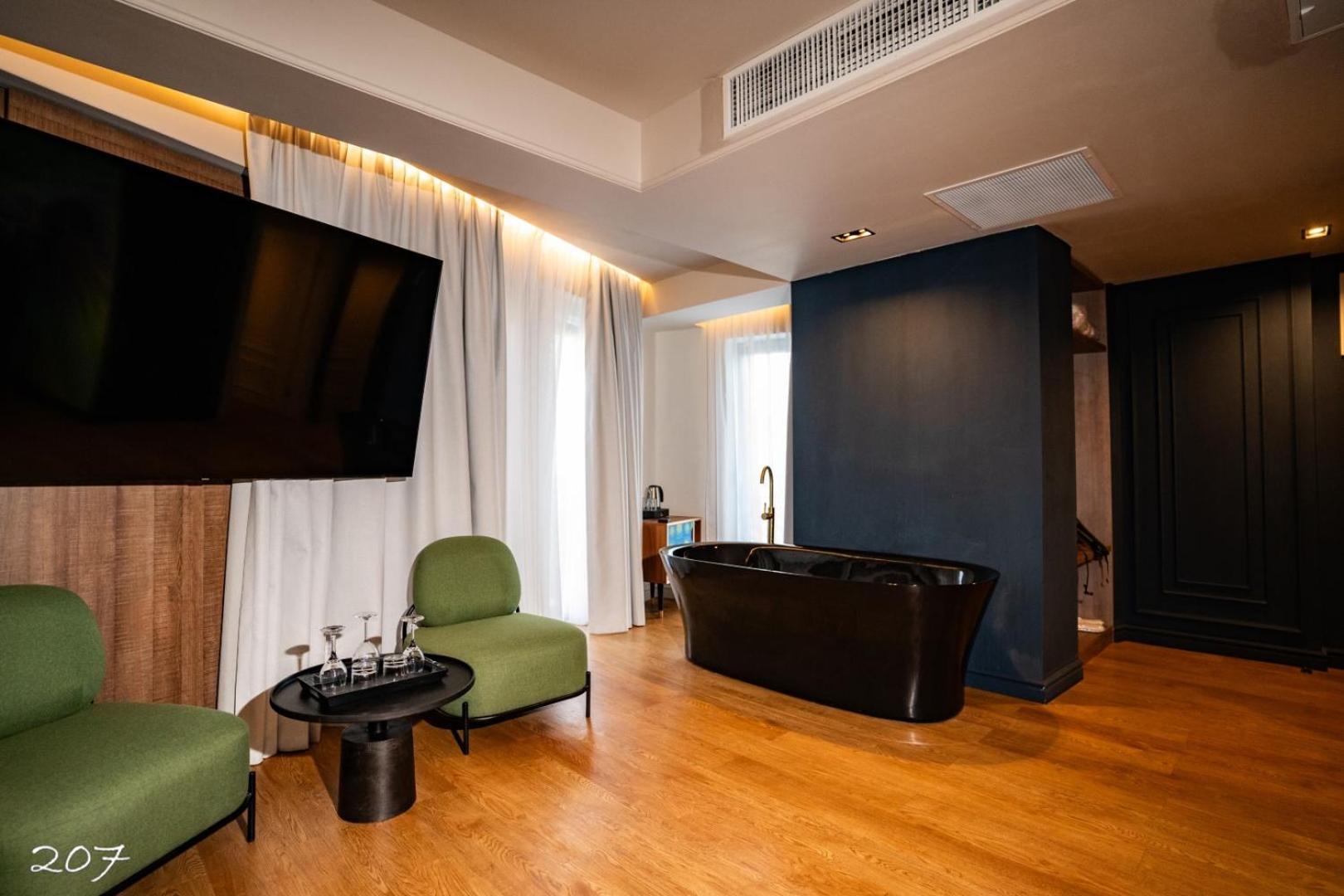 Cosmopolita Boutique Hotel ティミショアラ エクステリア 写真
