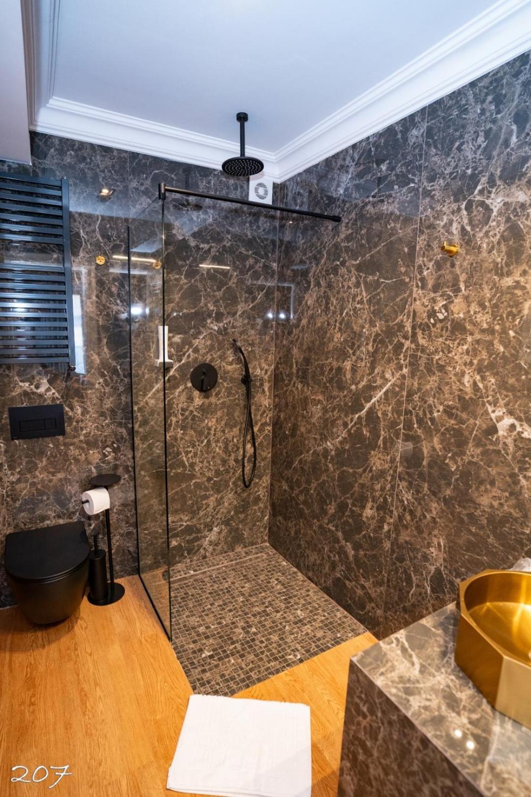Cosmopolita Boutique Hotel ティミショアラ エクステリア 写真